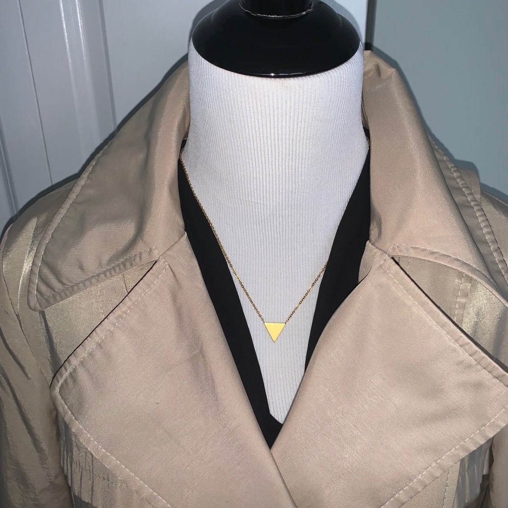 Balance Triangle necklace - Picture 3 of 3